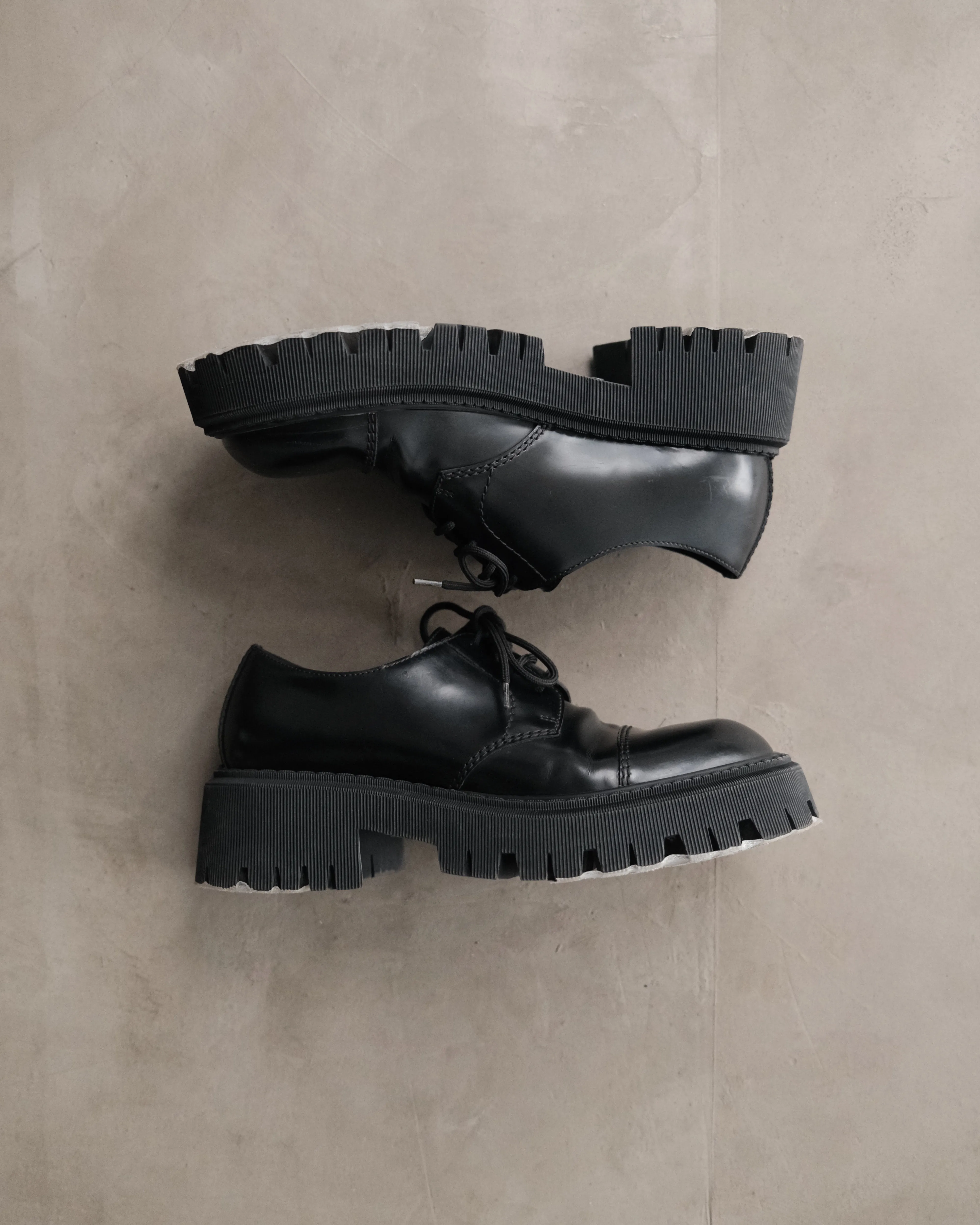 BALENCIAGA Leather Tractor Derby Shoes