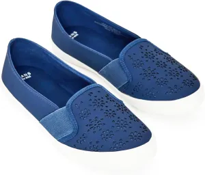 EVANS Women's Skater-Extra Wide Fit Laser Cut