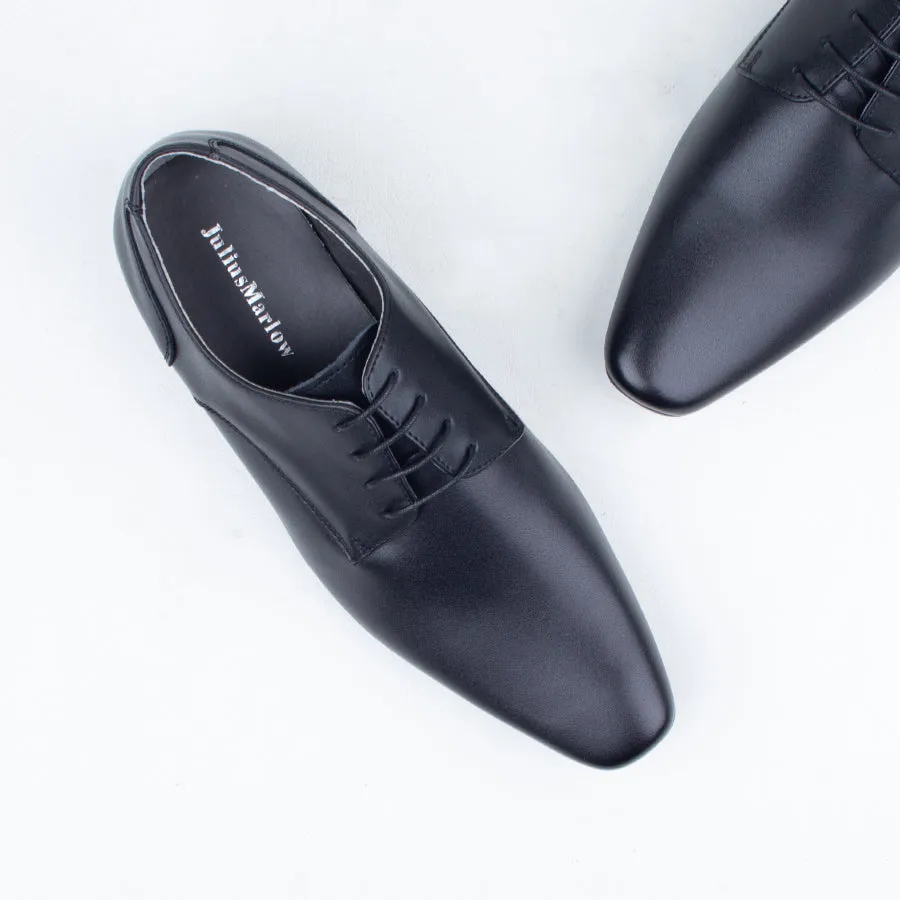 Grand Lace Up