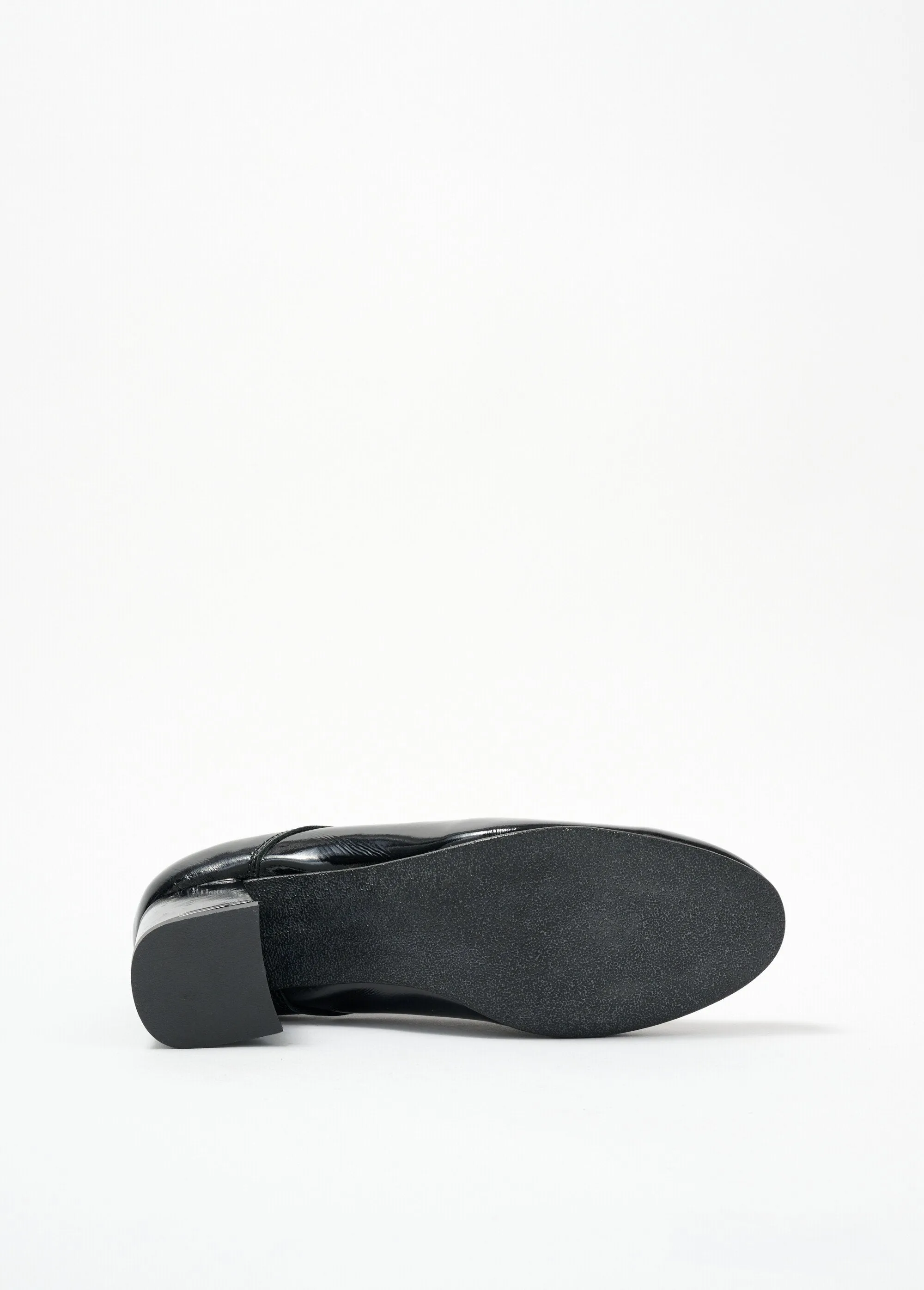 Patent leather lace-up Derbies with comfort width heels