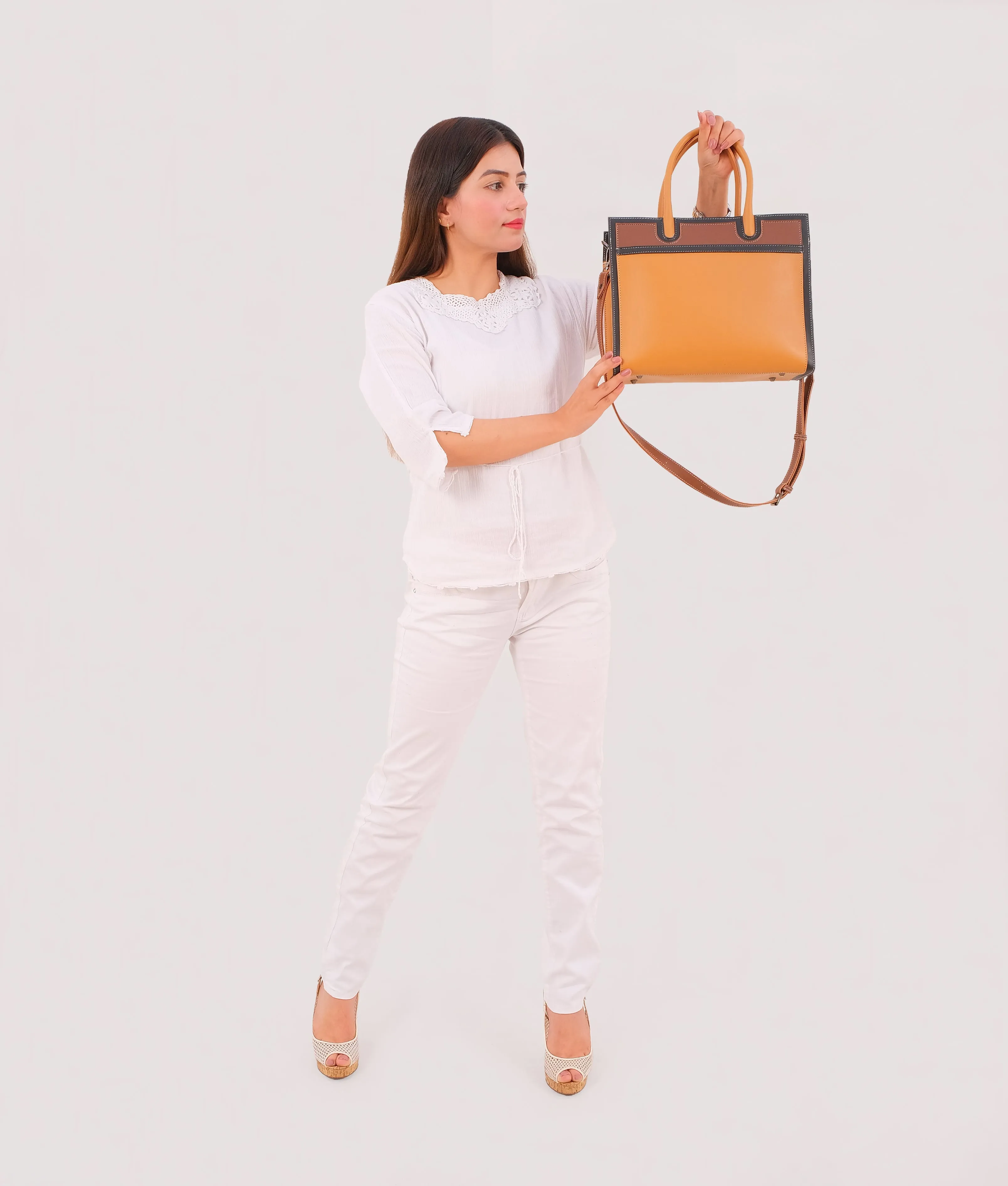 RTW - Mustard vintage handbag