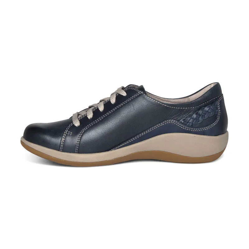WOMEN'S AETREX DANA LACE UP OXFORD | NAVY